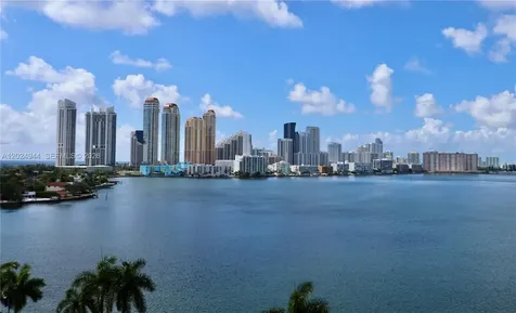 3600 Mystic Pointe Drive Aventura FL 33180