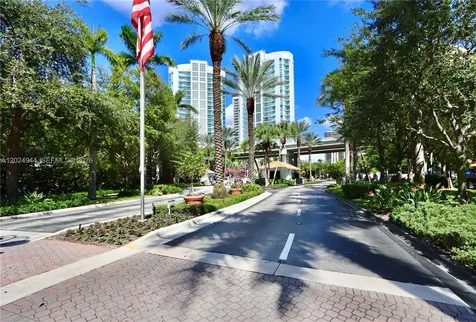 3600 Mystic Pointe Drive Aventura FL 33180