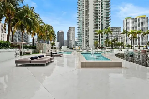 90 SW 3rd Street Miami FL 33130