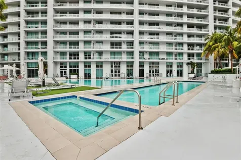 90 SW 3rd Street Miami FL 33130