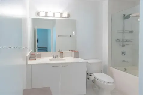 133 NE 2nd Avenue Miami FL 33132