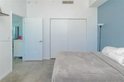 133 NE 2nd Avenue Miami FL 33132