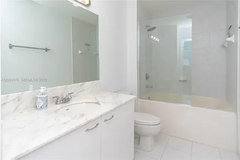 133 NE 2nd Avenue Miami FL 33132