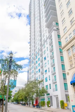 133 NE 2nd Avenue Miami FL 33132