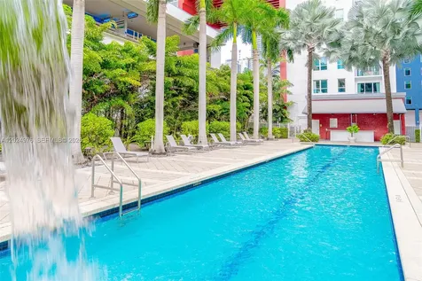 133 NE 2nd Avenue Miami FL 33132