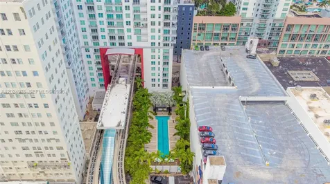 133 NE 2nd Avenue Miami FL 33132