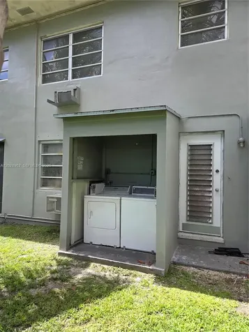511 NE 82nd Terrace Miami FL 33138