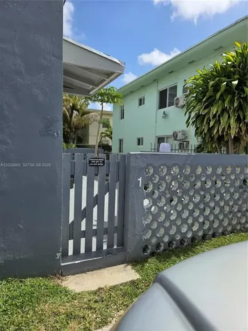 511 NE 82nd Terrace Miami FL 33138
