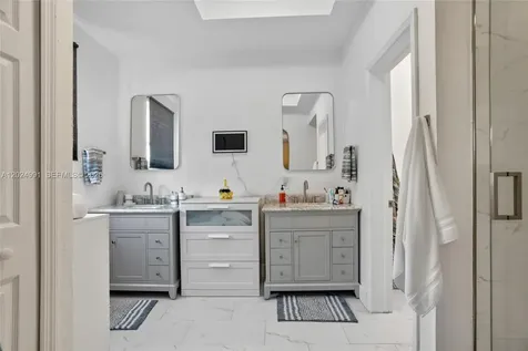 16651 SW 79th Terrace Miami FL 33193