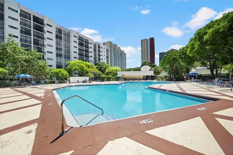 17011 N Bay Road Sunny Isles Beach FL 33160