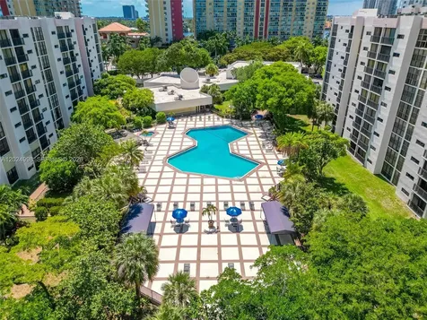 17011 N Bay Road Sunny Isles Beach FL 33160
