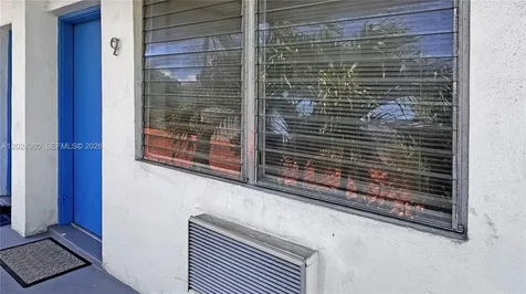 7717 Byron Avenue Miami Beach FL 33141