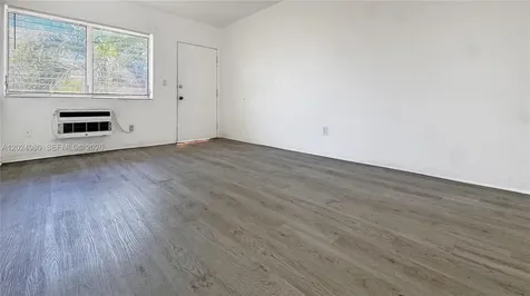 7717 Byron Avenue Miami Beach FL 33141