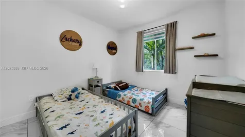 11276 SW 229th Terrace Miami FL 33170