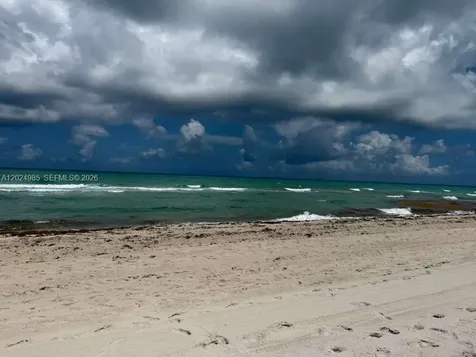 5313 Collins Avenue Miami Beach FL 33140