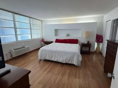 5313 Collins Avenue Miami Beach FL 33140