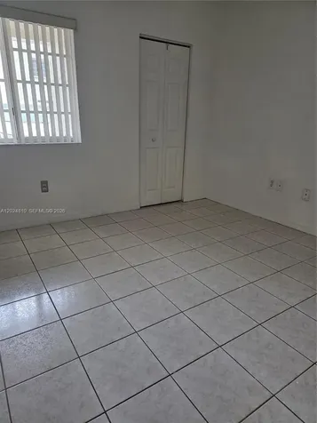 Miami FL 33184