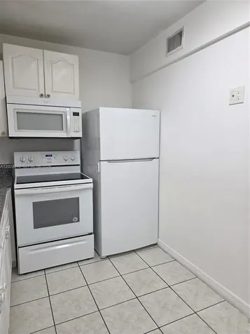 Miami FL 33184