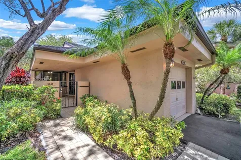 9347 N Chelsea Drive N Plantation FL 33324