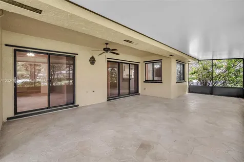 9347 N Chelsea Drive N Plantation FL 33324