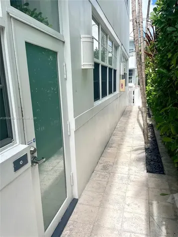 935 Euclid Avenue Miami Beach FL 33139