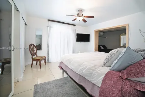 1380 71st Street Miami Beach FL 33141