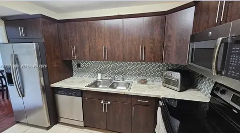 502 NW 87th Avenue Miami FL 33172
