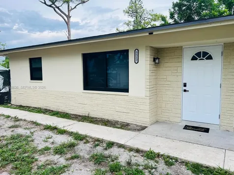 5512 Eighth Avenue Fort Myers FL 33907