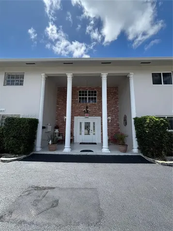1040 Crystal Lake Drive Deerfield Beach FL 33064