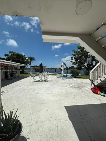 1040 Crystal Lake Drive Deerfield Beach FL 33064