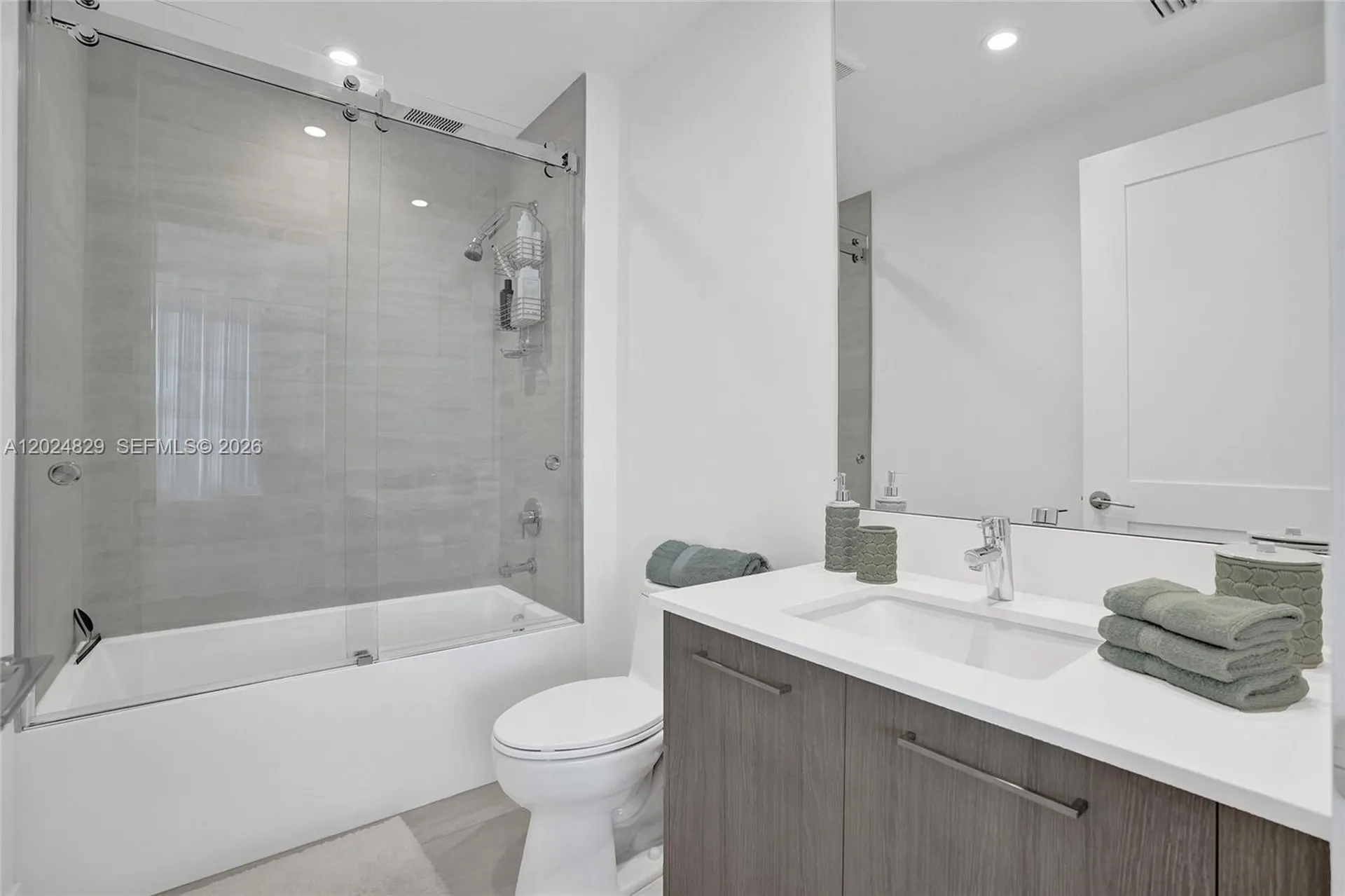 153 N Seabreeze Fort Lauderdale FL 33304
