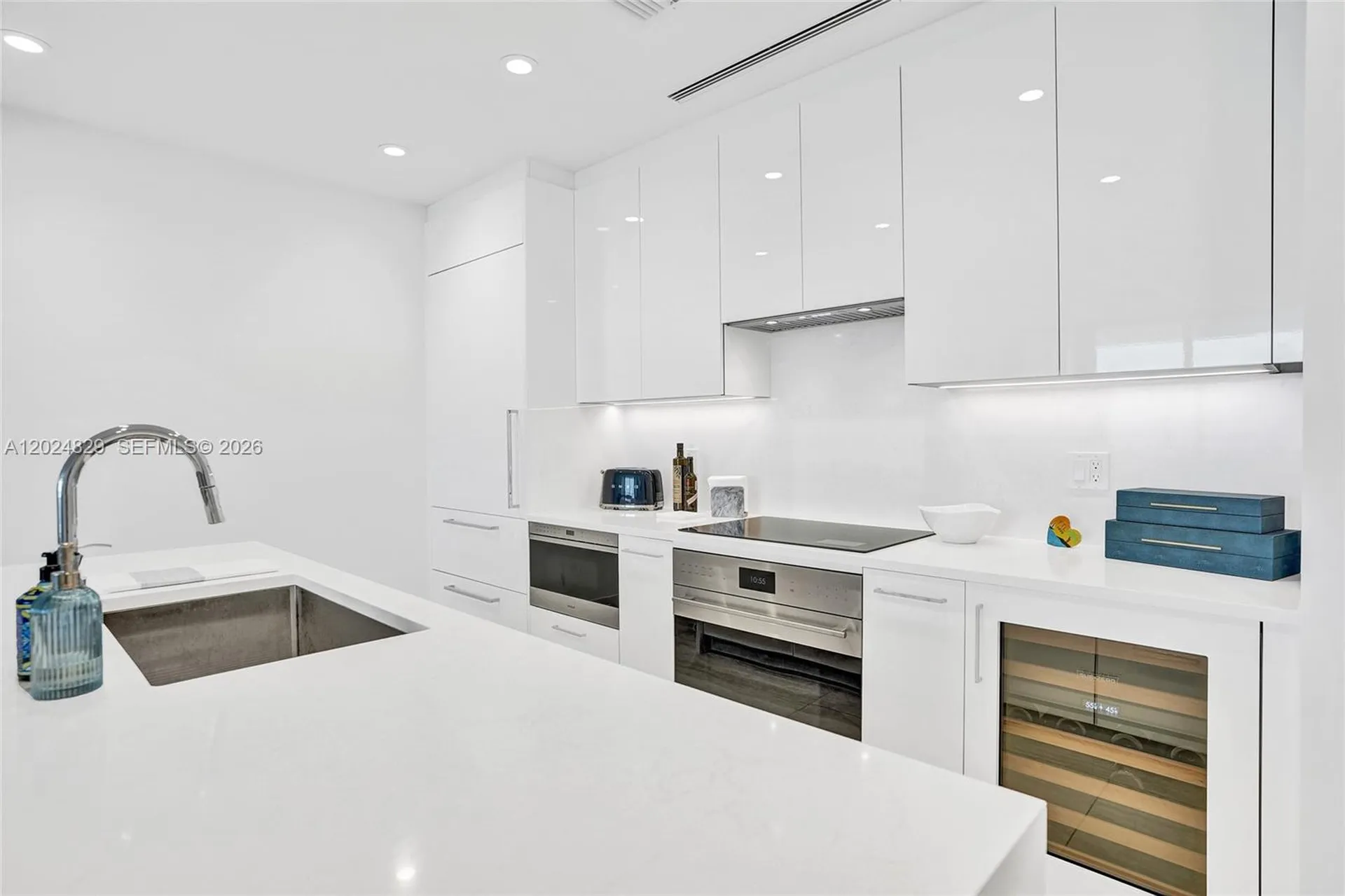 153 N Seabreeze Fort Lauderdale FL 33304