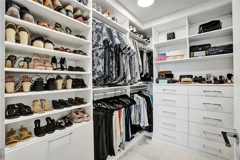 153 N Seabreeze Fort Lauderdale FL 33304