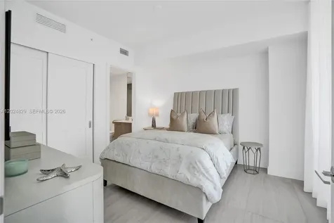 153 N Seabreeze Fort Lauderdale FL 33304