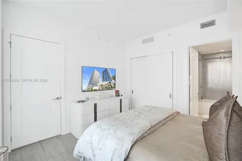 153 N Seabreeze Fort Lauderdale FL 33304