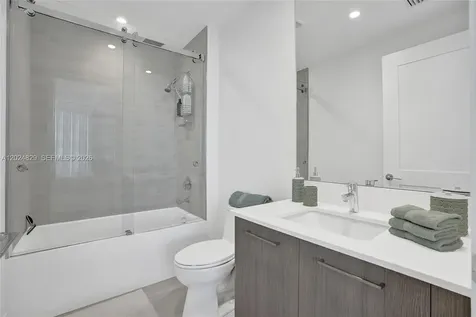 153 N Seabreeze Fort Lauderdale FL 33304
