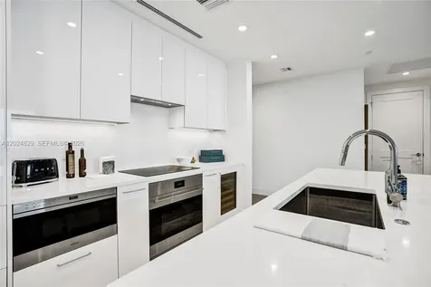 153 N Seabreeze Fort Lauderdale FL 33304