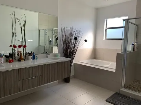 10510 NW 78th Terrace Doral FL 33178