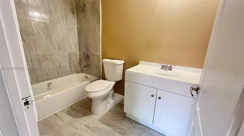 21207 NW 14th Place Miami Gardens FL 33169