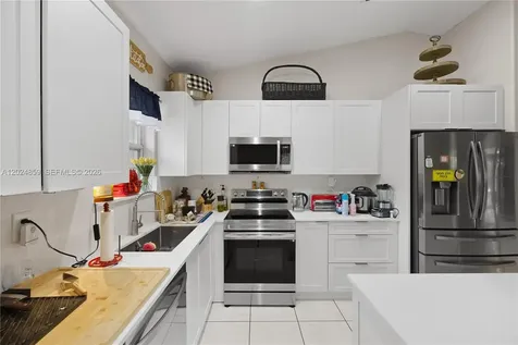 7831 NW 160th Terrace Miami Lakes FL 33016