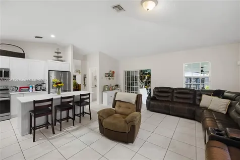 7831 NW 160th Terrace Miami Lakes FL 33016