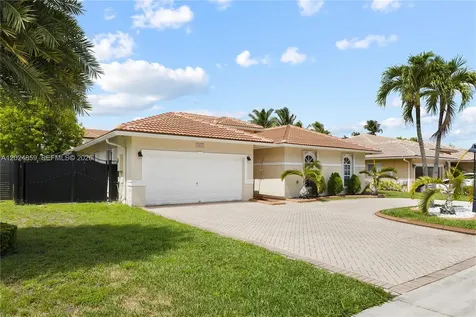 7831 NW 160th Terrace Miami Lakes FL 33016