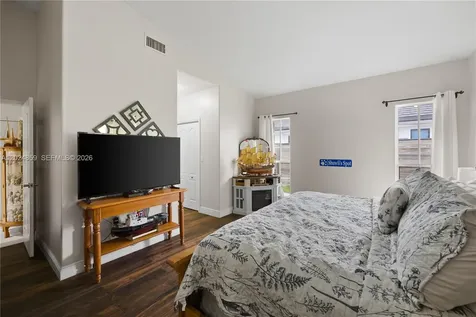 7831 NW 160th Terrace Miami Lakes FL 33016