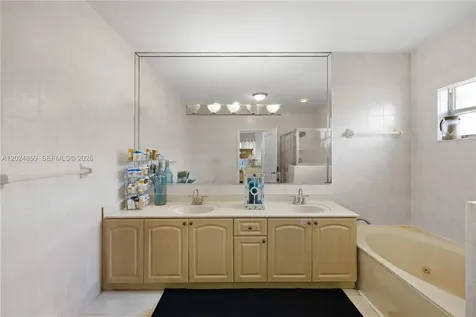 7831 NW 160th Terrace Miami Lakes FL 33016