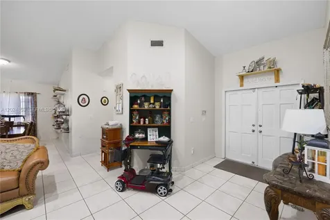 7831 NW 160th Terrace Miami Lakes FL 33016