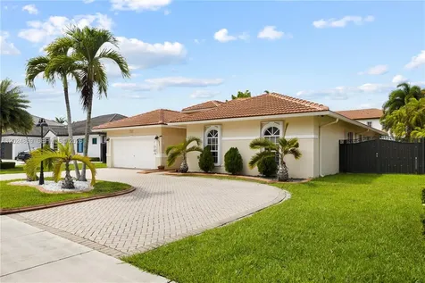 7831 NW 160th Terrace Miami Lakes FL 33016