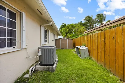 7831 NW 160th Terrace Miami Lakes FL 33016