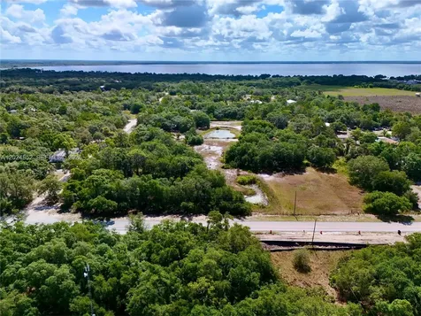 3175 Walk In Water Road Lake Wales FL 33898