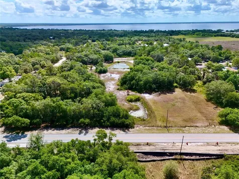 3175 Walk In Water Road Lake Wales FL 33898