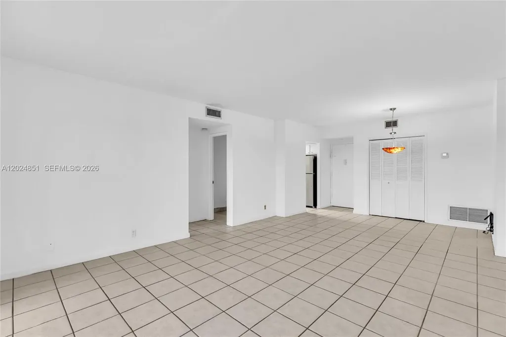 4200 Hillcrest Drive Hollywood FL 33021